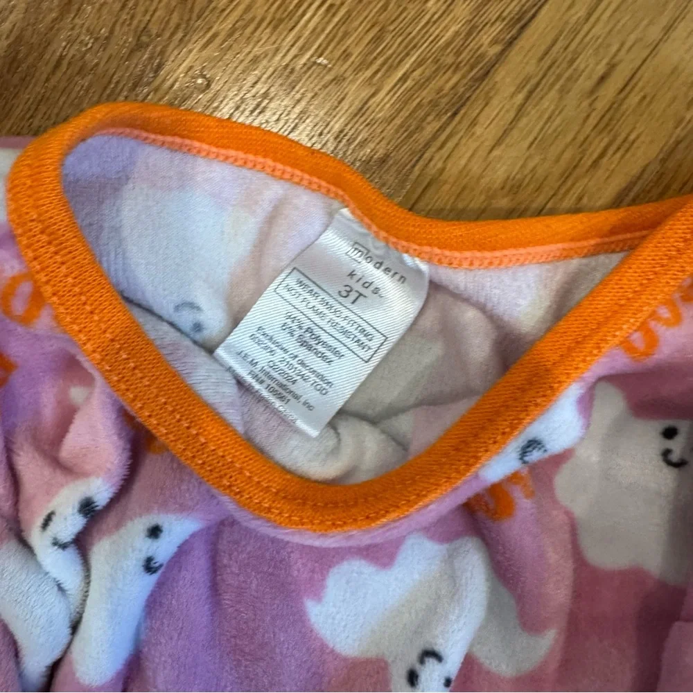 Lot of Chick Pea, Old Navy, Modern kids Halloween Pajama Set 3t - Pink & Orange